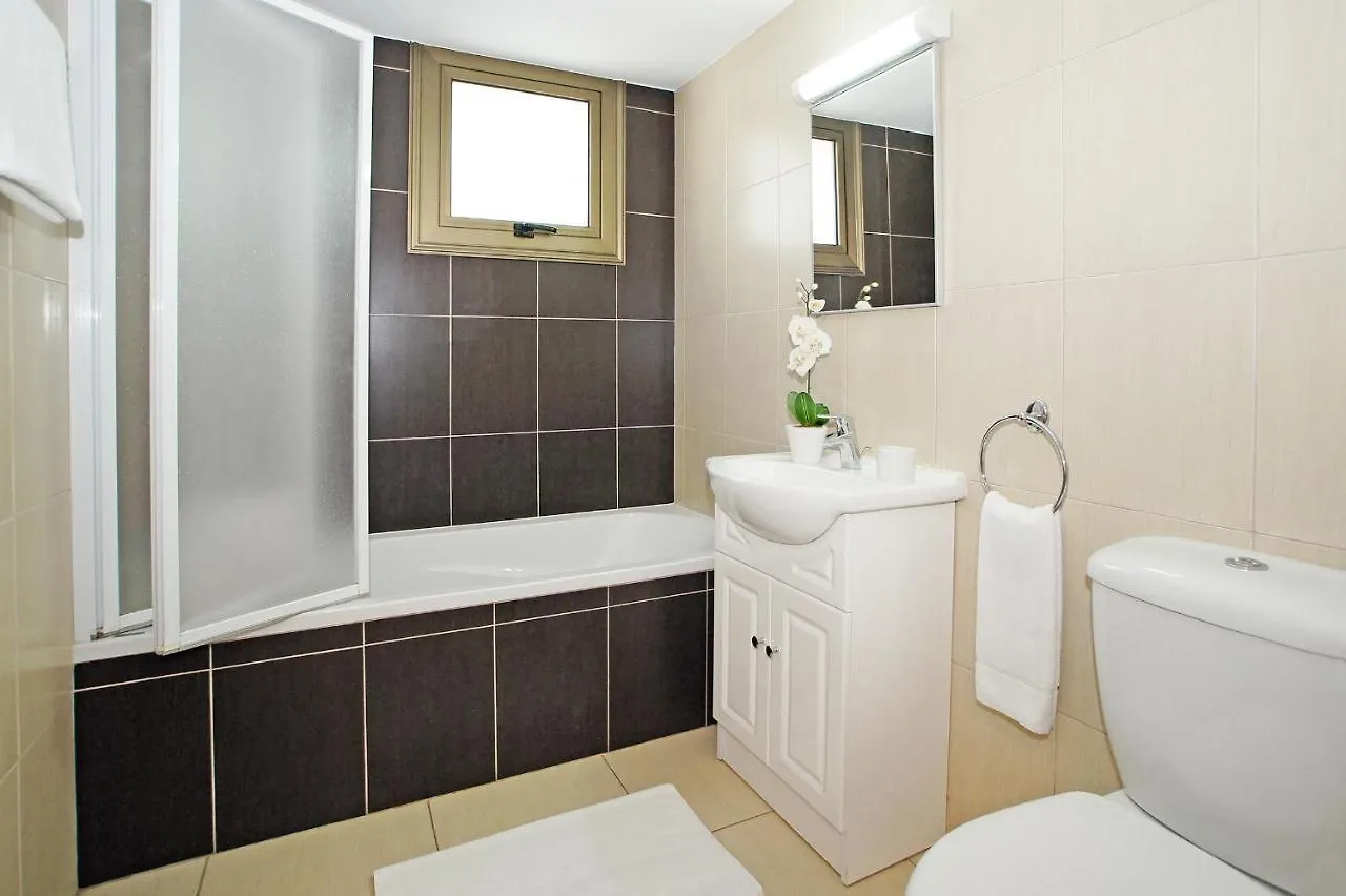 Villa Louisa 圣纳帕 0*,